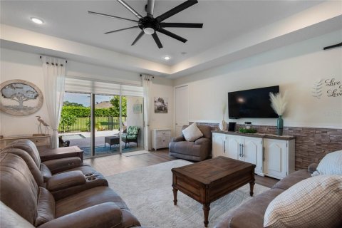 House in Ormond Beach, Florida 4 bedrooms, 197.6 sq.m. № 1908238 - photo 8
