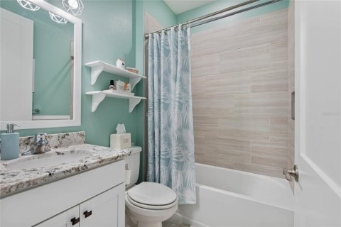 House in Ormond Beach, Florida 4 bedrooms, 197.6 sq.m. № 1908238 - photo 25