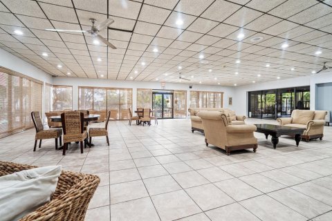 Condo in Deerfield Beach, Florida, 2 bedrooms  № 2190617 - photo 8