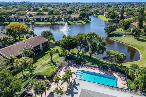 Condo in Deerfield Beach, Florida, 2 bedrooms  № 2190617 - photo 2