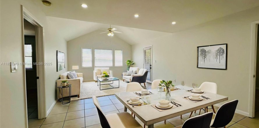 Condo in Miami, Florida, 2 bedrooms  № 1895687