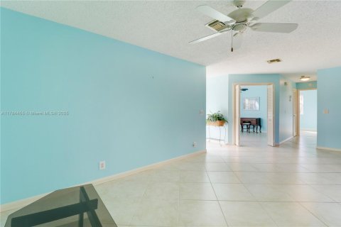 Condominio en venta en Palm City, Florida, 2 dormitorios, 124.21 m2 № 1708691 - foto 9