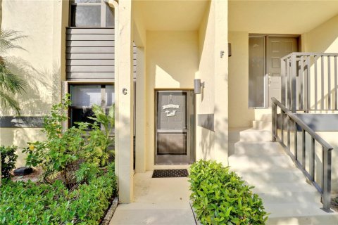 Condominio en venta en Palm City, Florida, 2 dormitorios, 124.21 m2 № 1708691 - foto 1
