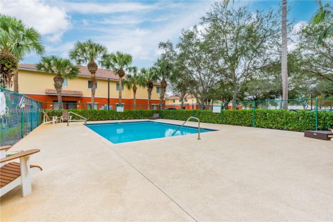 Copropriété à vendre à Davie, Floride: 3 chambres, 136.94 m2 № 2040888 - photo 23