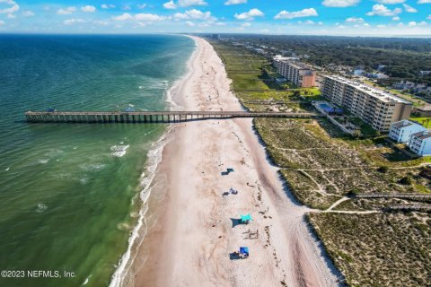 Copropriété à vendre à Fernandina Beach, Floride: 2 chambres, 108.7 m2 № 885636 - photo 1