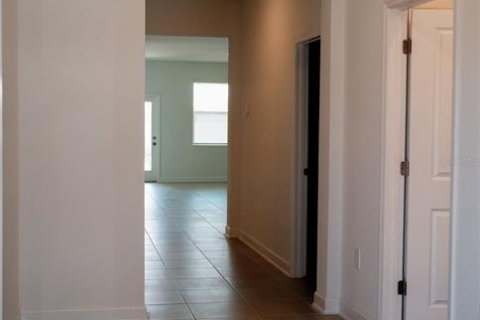 House in Kissimmee, Florida 4 bedrooms, 198.72 sq.m. № 1810144 - photo 12