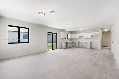 Casa en alquiler en Pompano Beach, Florida, 4 dormitorios, 142.14 m2 № 1972200 - foto 7