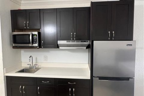 Condominio en alquiler en Davenport, Florida, 1 dormitorio, 27.87 m2 № 2142560 - foto 4