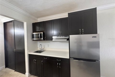 Condominio en alquiler en Davenport, Florida, 1 dormitorio, 27.87 m2 № 2142560 - foto 6