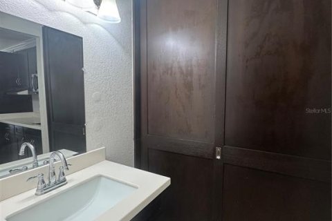 Condominio en alquiler en Davenport, Florida, 1 dormitorio, 27.87 m2 № 2142560 - foto 9
