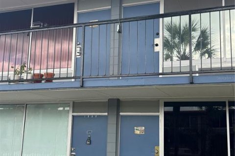 Estudio en el Condominio en Davenport, Florida  № 2142560