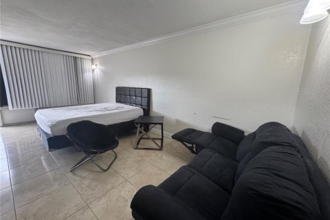 Condominio en alquiler en Davenport, Florida, 1 dormitorio, 27.87 m2 № 2142560 - foto 12