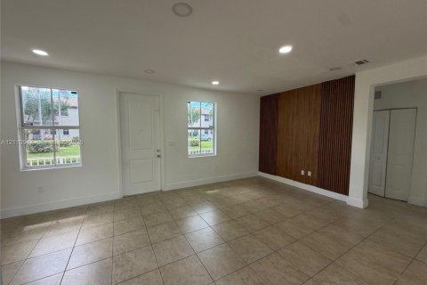 Купить таунхаус в Хомстед, Флорида 4 спальни, 160.54м2, № 2430232 - фото 21