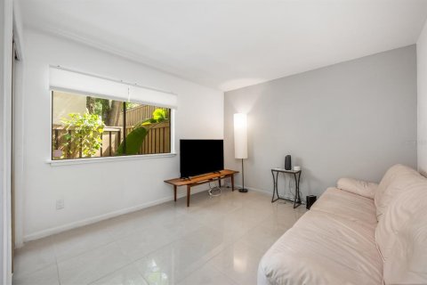 Condo in Orlando, Florida, 3 bedrooms  № 1854696 - photo 26