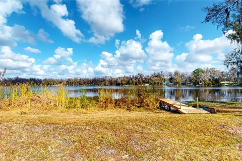House in Lutz, Florida 2 bedrooms, 154.59 sq.m. № 2215027 - photo 18