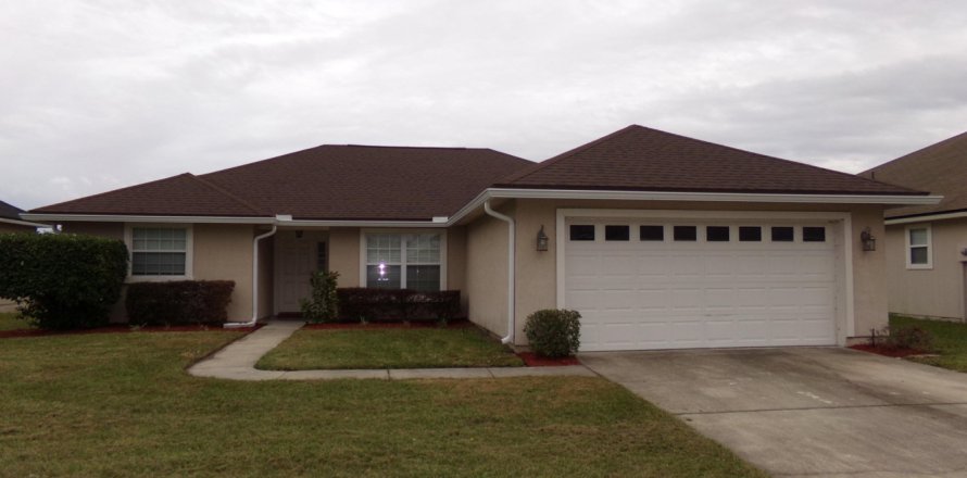 House in Green Cove Springs, Florida 3 bedrooms, 150.97 sq.m. № 845672