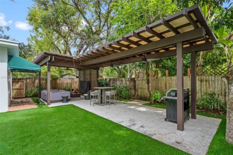 Casa en venta en South Miami, Florida, 3 dormitorios, 140.19 m2 № 1693378 - foto 29