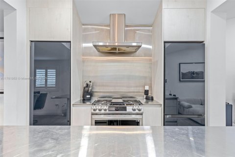 Casa en venta en South Miami, Florida, 3 dormitorios, 140.19 m2 № 1693378 - foto 11