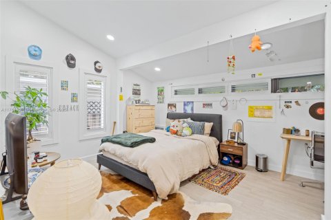 Casa en venta en South Miami, Florida, 3 dormitorios, 140.19 m2 № 1693378 - foto 14