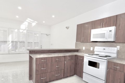 Estudio en Hollywood, Florida № 2071277