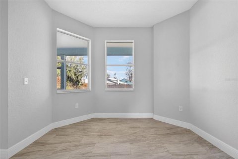 Villa ou maison à vendre à Winter Haven, Floride: 4 chambres, 221.57 m2 № 2098020 - photo 23