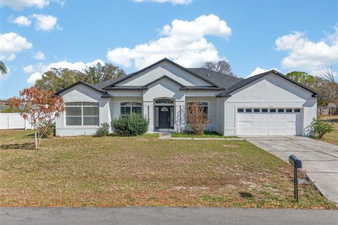 Villa ou maison à vendre à Winter Haven, Floride: 4 chambres, 221.57 m2 № 2098020 - photo 5