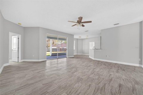 Villa ou maison à vendre à Winter Haven, Floride: 4 chambres, 221.57 m2 № 2098020 - photo 17