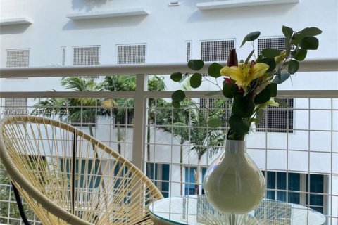 Copropriété à vendre à Miami, Floride: 1 chambre, 65.59 m2 № 2003979 - photo 10