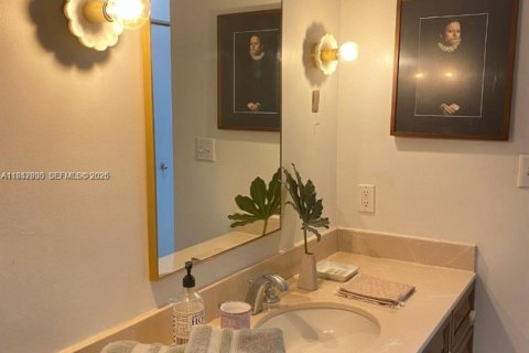 Copropriété à vendre à Miami, Floride: 1 chambre, 65.59 m2 № 2003979 - photo 15