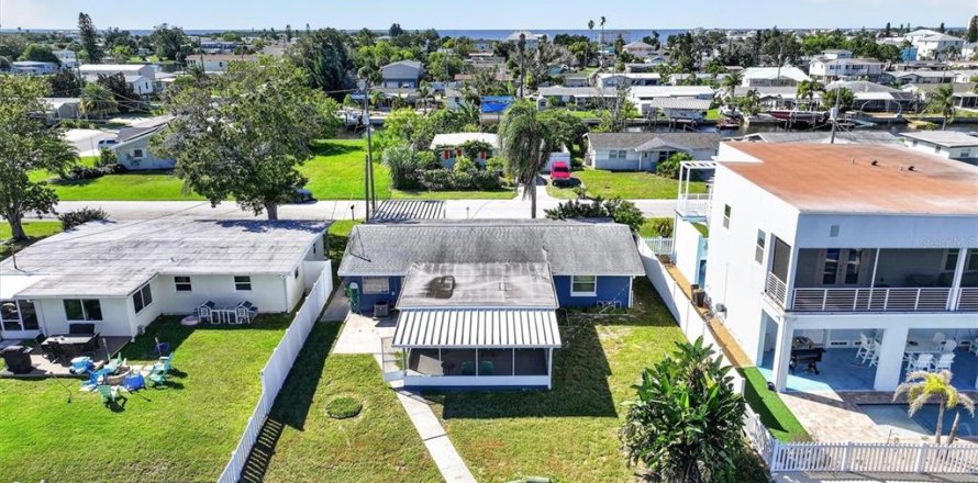 Villa ou maison à Hudson, Floride 2 chambres, 111.85 m2 № 2433311