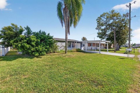 Villa ou maison à vendre à Hudson, Floride: 2 chambres, 111.85 m2 № 2433311 - photo 5