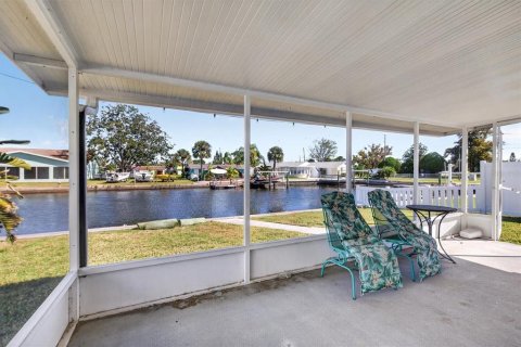 Villa ou maison à vendre à Hudson, Floride: 2 chambres, 111.85 m2 № 2433311 - photo 30
