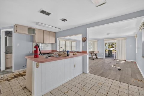 Villa ou maison à vendre à Hudson, Floride: 2 chambres, 111.85 m2 № 2433311 - photo 15