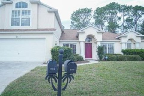 House in Davenport, Florida 5 bedrooms, 254.46 sq.m. № 1843886 - photo 3