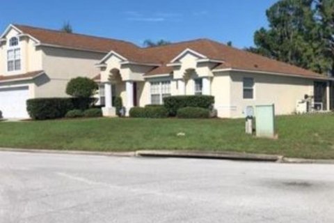 House in Davenport, Florida 5 bedrooms, 254.46 sq.m. № 1843886 - photo 1