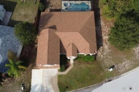 House in Davenport, Florida 5 bedrooms, 254.46 sq.m. № 1843886 - photo 11