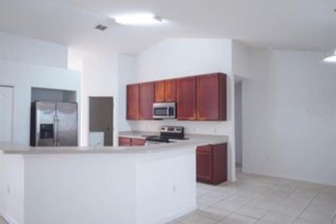 House in Davenport, Florida 5 bedrooms, 254.46 sq.m. № 1843886 - photo 25