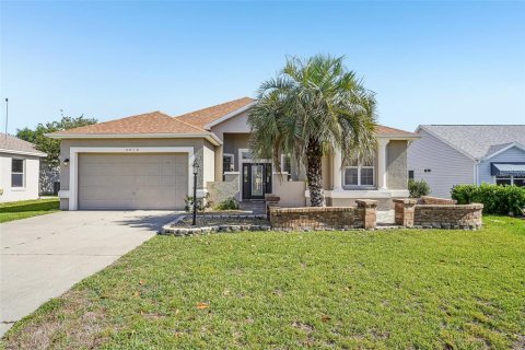 House in The Villages, Florida 3 bedrooms, 187.2 sq.m. № 2231662 - photo 2