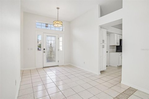 House in The Villages, Florida 3 bedrooms, 187.2 sq.m. № 2231662 - photo 7