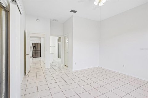 House in The Villages, Florida 3 bedrooms, 187.2 sq.m. № 2231662 - photo 23