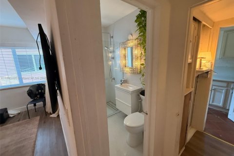 Copropriété à vendre à Miami Beach, Floride: 2 chambres, 82.68 m2 № 1943334 - photo 13