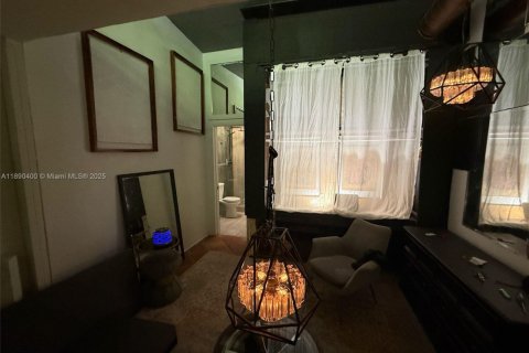 Copropriété à vendre à Miami Beach, Floride: 2 chambres, 82.68 m2 № 1943334 - photo 24