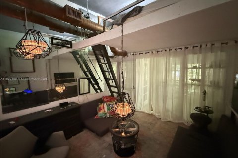 Copropriété à vendre à Miami Beach, Floride: 2 chambres, 82.68 m2 № 1943334 - photo 21
