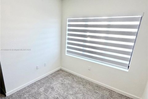 Commercial property in Homestead, Florida 1 bedroom, 129.88 sq.m. № 1950109 - photo 5