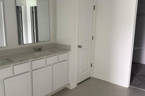Casa en alquiler en Kissimmee, Florida, 4 dormitorios, 179.86 m2 № 1831870 - foto 13