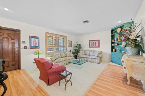 Casa en venta en Hollywood, Florida, 3 dormitorios, 155.7 m2 № 1849271 - foto 11