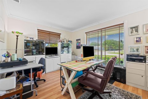 Casa en venta en Hollywood, Florida, 3 dormitorios, 155.7 m2 № 1849271 - foto 4
