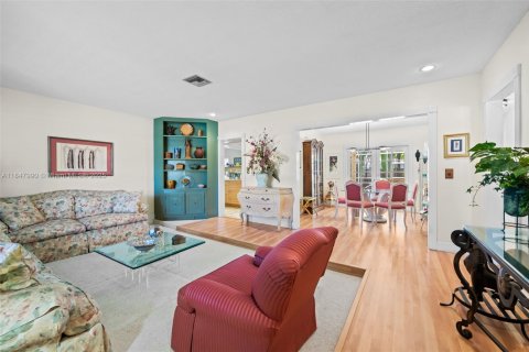 Casa en venta en Hollywood, Florida, 3 dormitorios, 155.7 m2 № 1849271 - foto 10