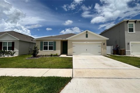 House in Kissimmee, Florida 4 bedrooms, 171.5 sq.m. № 2091399 - photo 2