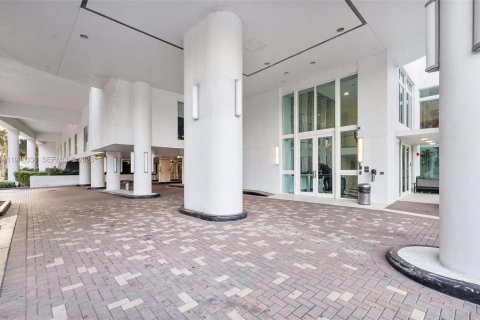Condo in Miami, Florida, 1 bedroom  № 1997966 - photo 17